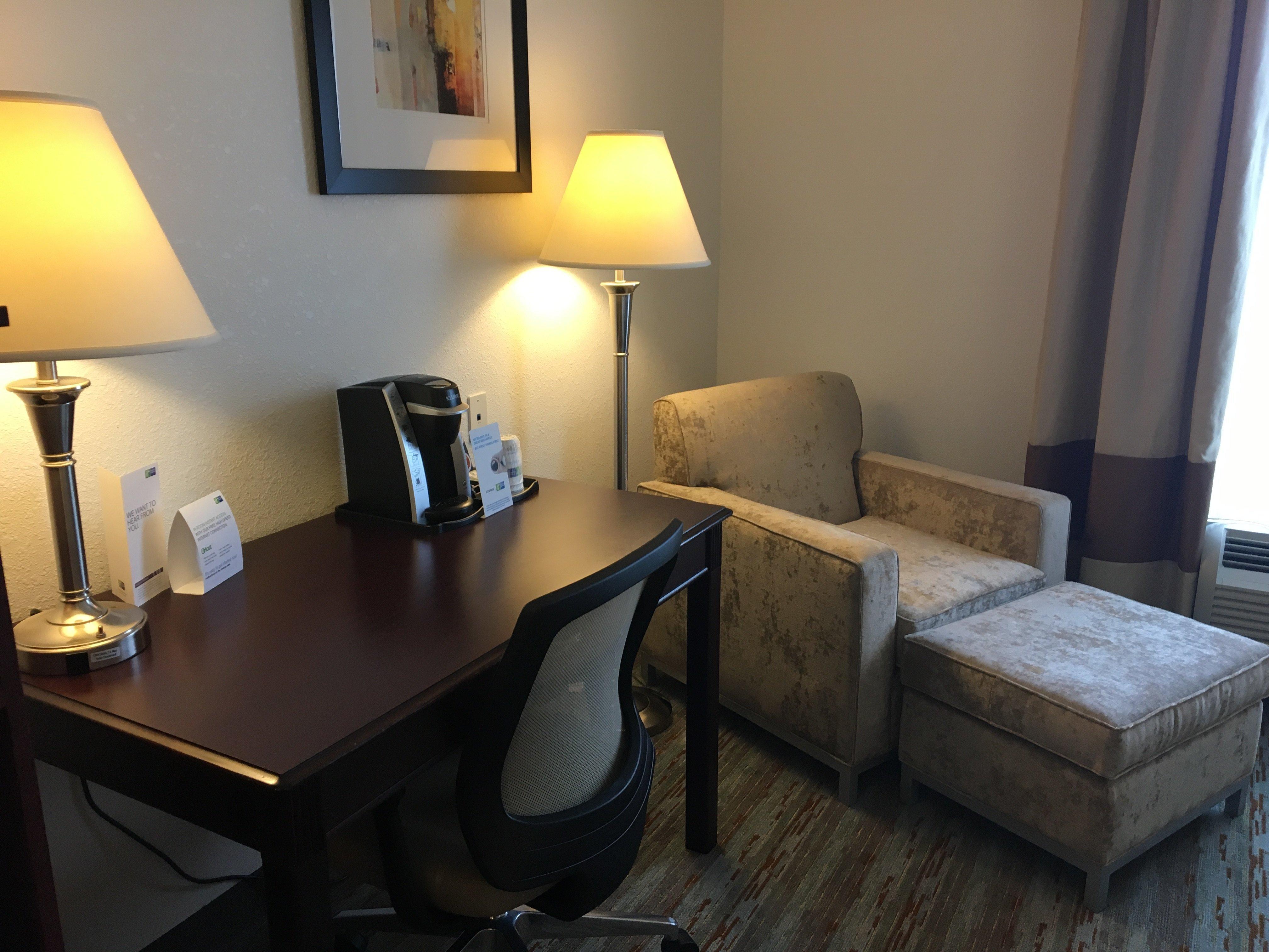Holiday Inn Express West Jefferson By Ihg Esterno foto