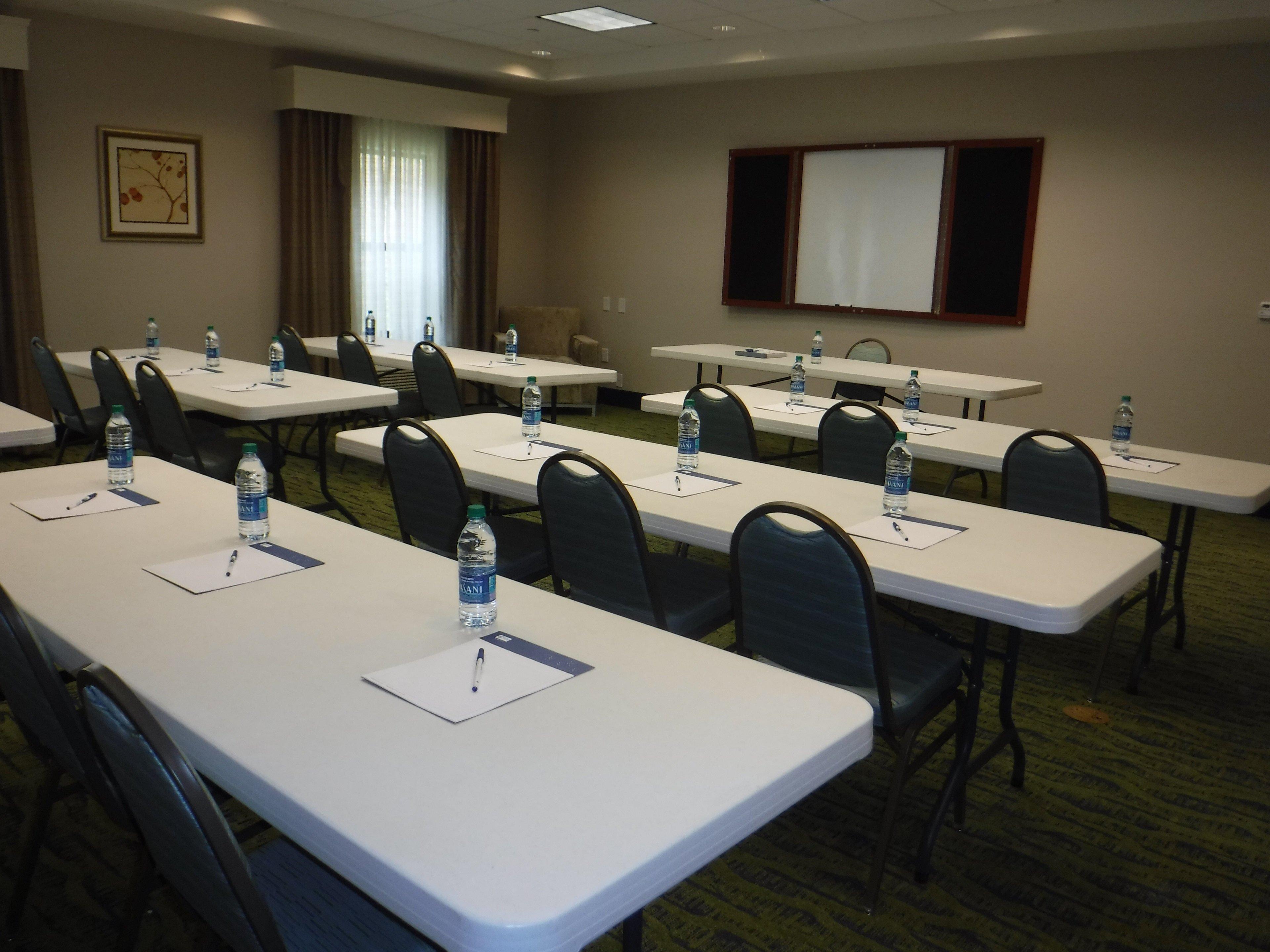 Holiday Inn Express West Jefferson By Ihg Esterno foto