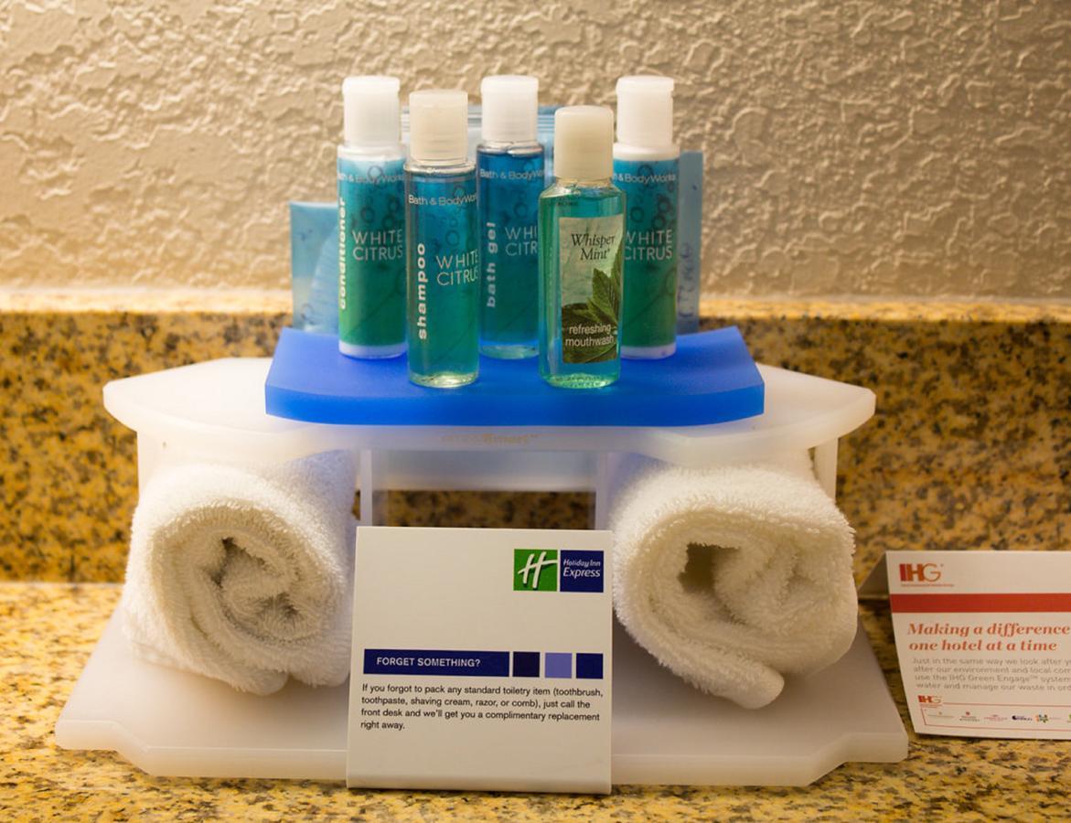 Holiday Inn Express West Jefferson By Ihg Esterno foto