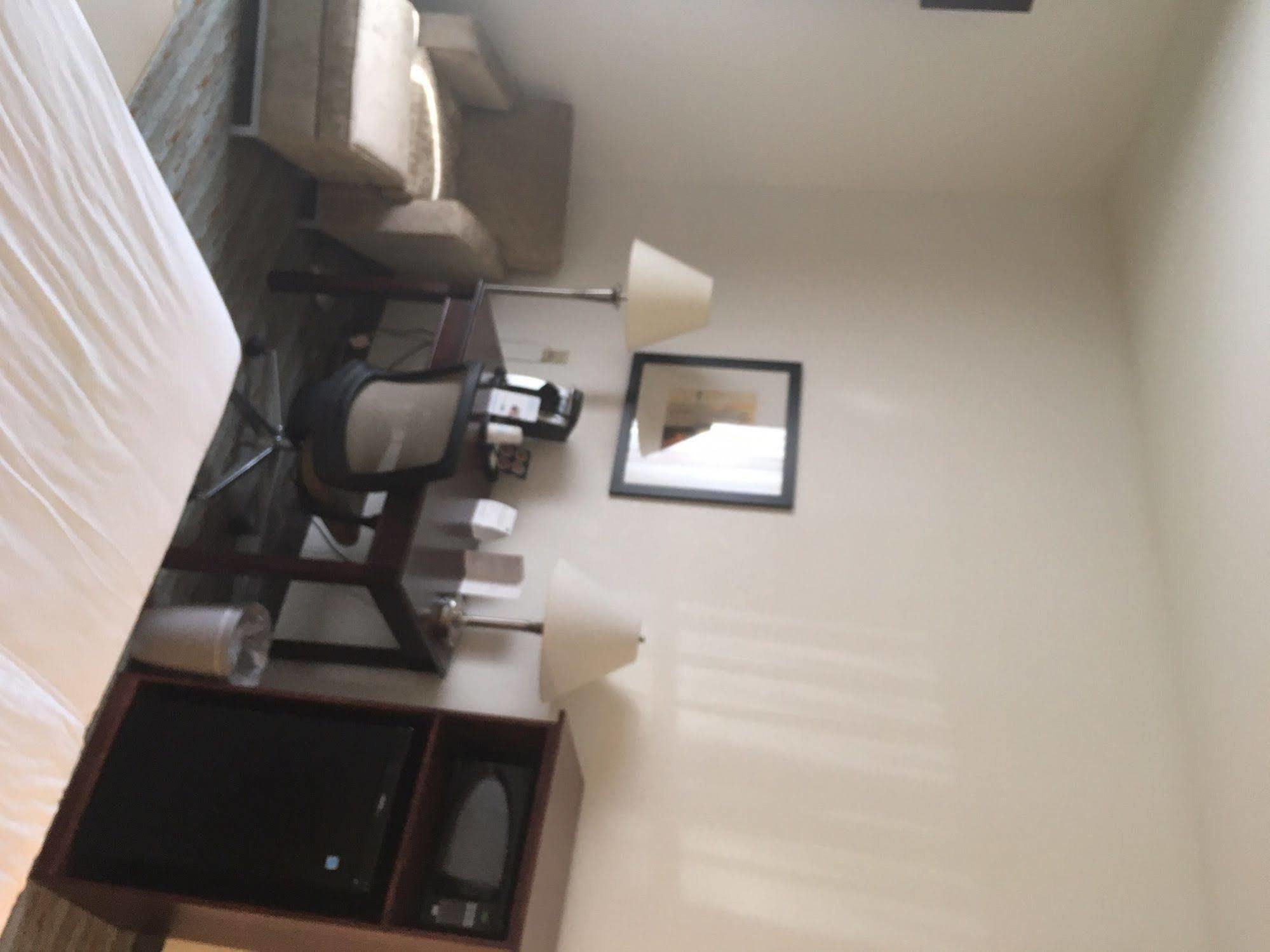 Holiday Inn Express West Jefferson By Ihg Esterno foto