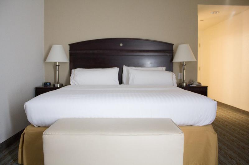 Holiday Inn Express West Jefferson By Ihg Esterno foto