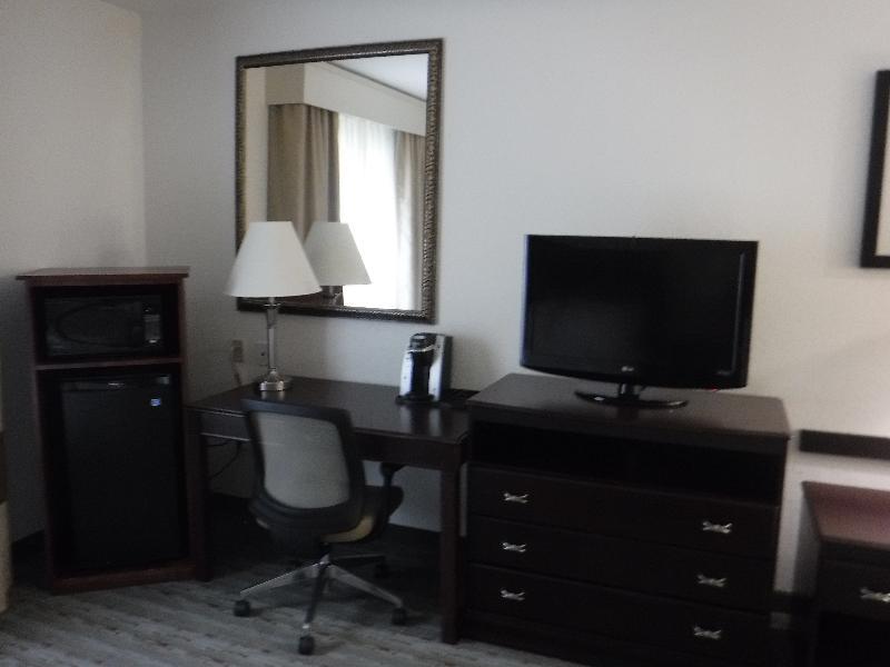 Holiday Inn Express West Jefferson By Ihg Esterno foto